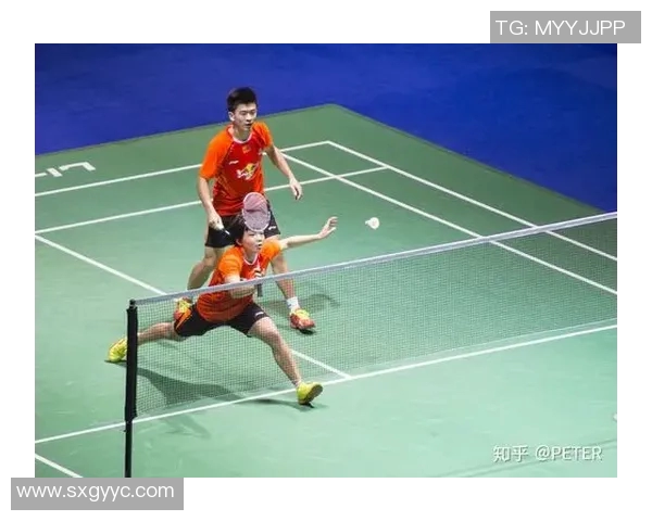 武汉羽毛球队中路突破战术解析与实战应用探讨