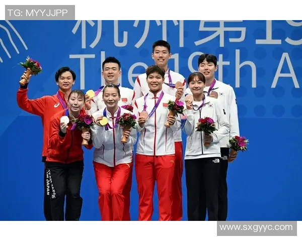 南京羽毛球队在亚运会中的团队协作表现分析与点评