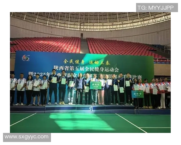 西安羽毛球队荣登全国羽毛球状态排行榜第三名展现强劲实力 西安羽毛球队荣登全国羽毛球状态排行榜第三名展现强劲实力