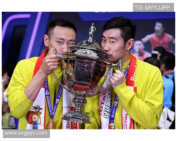 赛后分析:北京羽毛球队与武汉羽毛球队的对抗节奏与战术探讨 赛后分析:北京羽毛球队与武汉羽毛球队的对抗节奏与战术探讨